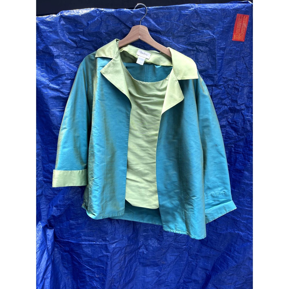 Nieman Marcus pants, top and jacket set size small